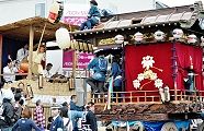 居囃子と掛け合いの千ヶ瀬山車。'12.04.15.