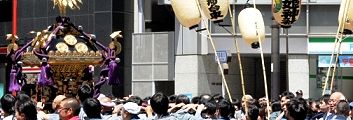 二周目も神輿揉み繰り返す。'12.05.13.