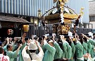 一葉記念館で差し上げ。'12.05.27.