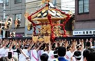 小塚原通りでの差し上げ。'12.06.02.