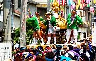 電柱に挟まれるな。'12.07.29.