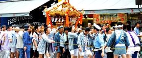 池上通りを渡御。'12.07.22.