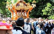 神社脇からまず北進です。'12.08.26.
