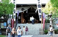 宮入神事祭壇はすでに設営されている。'12.08.05.