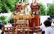 小神輿と獅子頭。'12.09.02.