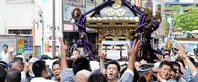 中央商店街に雄叫び響く。'12.09.16.