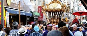 勇ましくルック商店街渡御。'12.09.09.