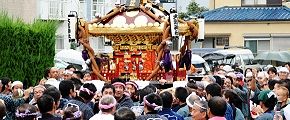 静寂の住宅街に掛け声が響く。'12.10.07.