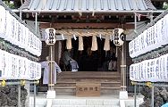 境内隅の社殿。'12.10.14.