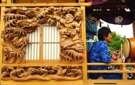 本村の祭神の素盞鳴尊の彫刻。08.07.20.