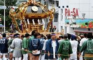 道半ばで我慢の担ぎ。'11.10.02.