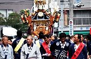 府中街道正福寺交差点。'11.10.09.