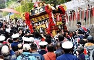 簡単には傾き修復できず。'12.04.22.