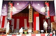 旧社殿であった神輿庫。'12.06.24.