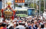 通り過ぎれば祭りの渦。'12.07.08.