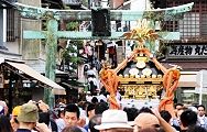 江の島鳥居前待機の八坂神社。'12.07.08.