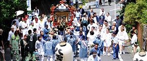 ドッコイどっこいと鼓舞され登ってくる。'12.07.08.
