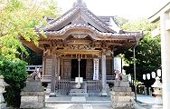 小動神社の社殿。'12.07.08.