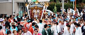 休息所のセントラルボウルへ。'12.07.01.