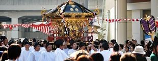 ツインブリッジ潜り祭り会場へ。'12.10.07.