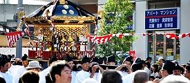 宮本町が白丁装束で担ぐ。'12.10.07.