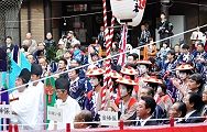 拝殿から式典を望む。'12.11.03.