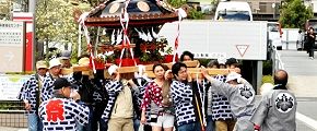 保健福祉センターに入り込む。'13.04.07.