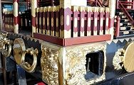 太い箪笥金具。’13.04.07.