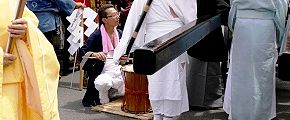 宮下での神事。'13.07.20.