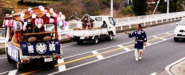 車載の三嶋神社子神輿の谷戸周り。'15.03.29.