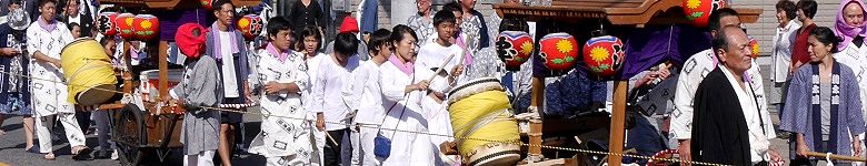 県道の津お囃子連。'15.10.04.