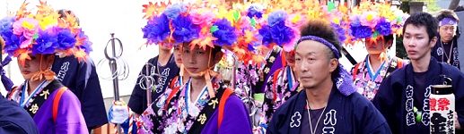 艶やかな衣装の金棒。'15.11.01.