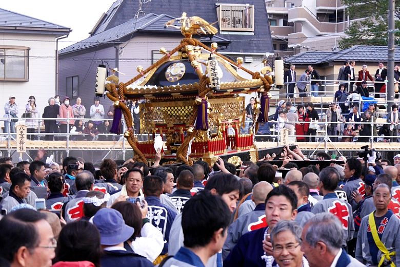 激しい神輿揉み。'15.11.01.