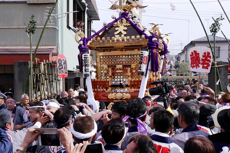 神揃場から帰路に就く二宮。'15.11.01.