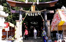 参道入り口の両部鳥居。'15.11.01.