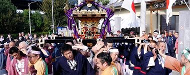 鳥居前から。'15.11.03.
