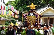 宮出し半纏着用が祭礼の礼儀だが。09.09.05.