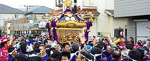 大原大宮の激しい神輿揉み。09.11.22.