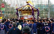 時平の舁夫も井桁に担ぐ。09.11.22.