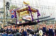 1・2・・5で神輿放り上げ。09.11.22.