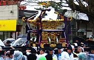 激しい風雨止む気配はない。'10.04.12.