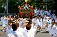 華棒を大きく振る。'10.07.22.