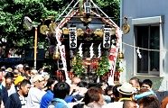 境内出ると威勢のよい担ぎは道幅あるからか。'11.07.17.