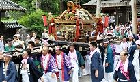 神門と鳥居潜る宮出し。'11.07.23.