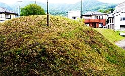 神が宿る三ノ宮の神体山'16.04.22.