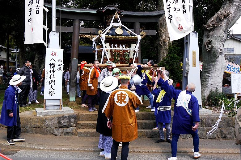 鳥居からの宮出し.'16.03.27.