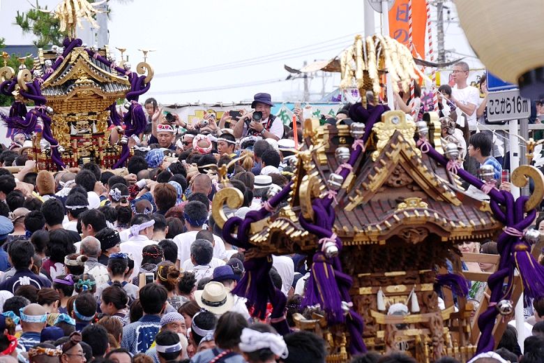 清瀧神社が連合で境川江川橋へ上っていく'16.06.19.