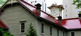 明治11年(1878)からの赤い屋根。'10.06.16.
