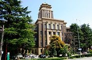 市役所本庁舎。'11.04.10.